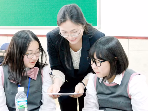 Cô Eun tiếng Việt