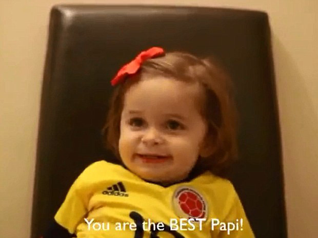 Clip bé 2 tuổi chúc sinh nhật bố gây sốt cư dân mạng