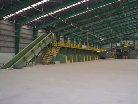 Khi nhà máy phân loại rác 10 triệu USD đắp chiếu