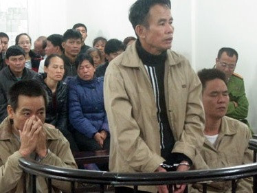 Trưởng thôn tham gia đánh 'hội đồng' vỡ tim kẻ trộm