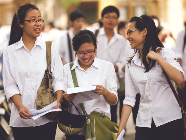 Học sinh THPT ở Hà Nội Ảnh: Xuân Phú