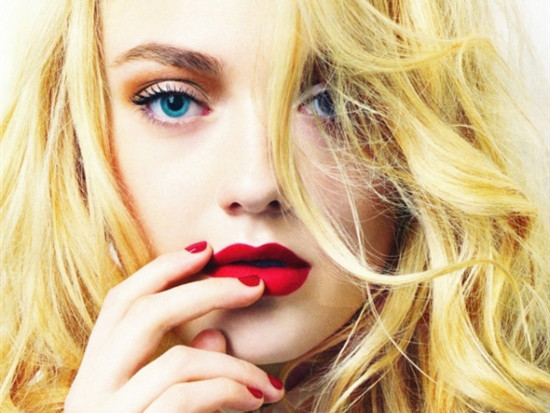 Gợi cảm nét đẹp tuổi 17 trên ELLE