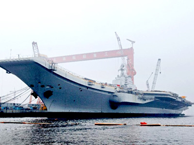 Nhật Bản yêu cầu Trung Quốc giải thích về tàu sân bay