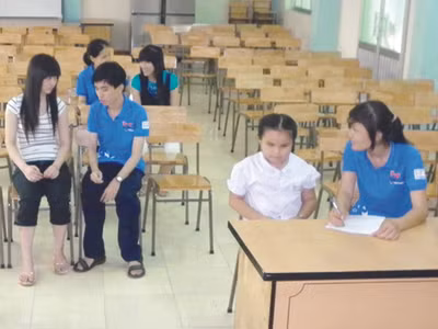 Người khiếm thị học giới tính