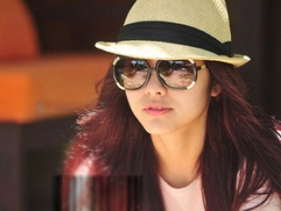 Chọn kính râm 'chất' như sao Việt