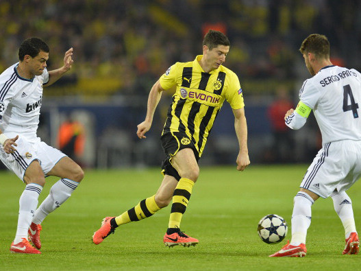 Dortmund, Kaka và 'cái chết' của 'Galacticos'