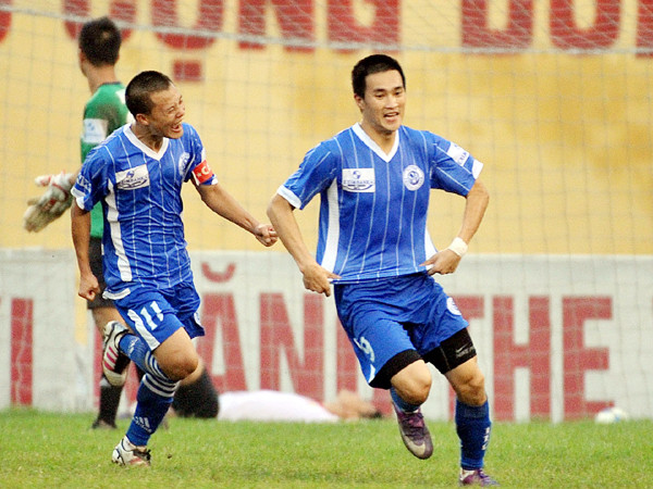 Công Vinh ăn mừng bàn quyết định giúp CLB Hà Nội ngược dòng thành công Ảnh: VSI