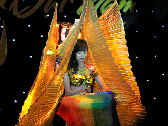 Hoa khôi Đại Nam 'thoát' điệu công nhảy Latinh