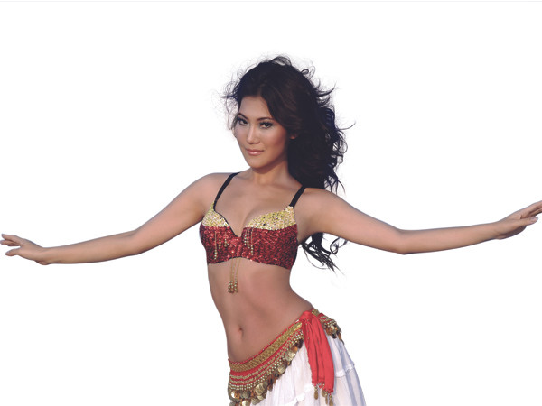 Phượng 'đê': 'Giám định' ngực