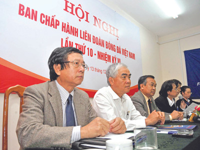 VFF giảm lương, hạ thưởng Tết