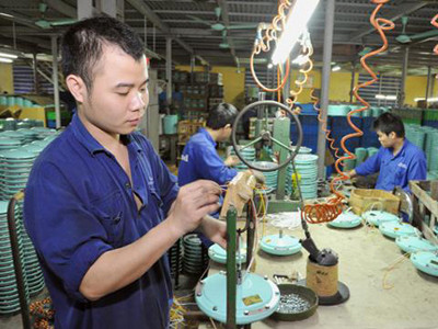 Làm gì thoát khỏi “màn tuyn, phích nước, bóng đèn”?