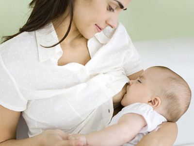 Cách nhận biết bé bú đủ no