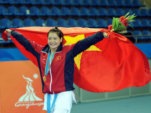 'Khoảnh khắc vàng' của võ sỹ Bích Phương