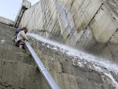 Dừng thủy điện tiết kiệm hơn di dân