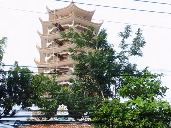 Hoàn thành bảo tháp lớn nhất Việt Nam
