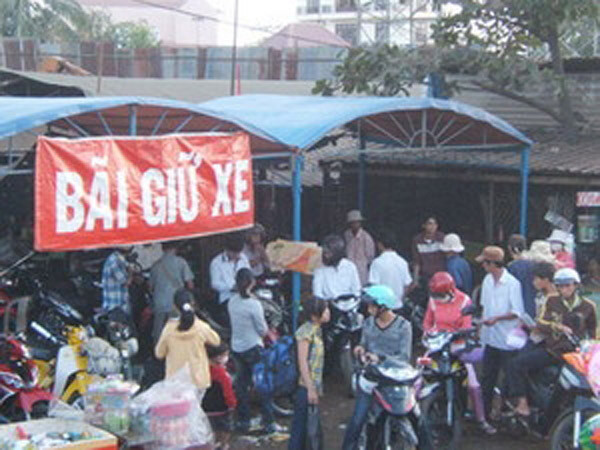 Hà Nội giữ nguyên phí trông giữ xe máy