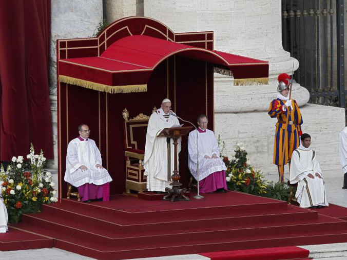 Giáo hoàng Francis: Trách nhiệm của chúng ta là yêu thương