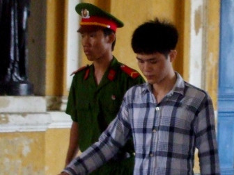 Hái ‘trái cấm’ cùng bạn gái ‘nhí’, ‘hưởng’12 năm tù