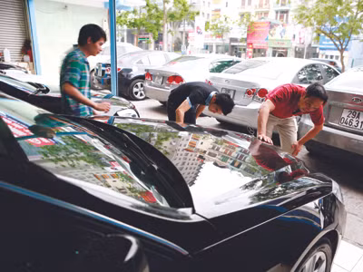 Giảm phí trước bạ xuống 2%: 'Sốt' ô tô cũ