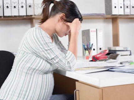 Bà bầu văn phòng dễ nhiễm bệnh