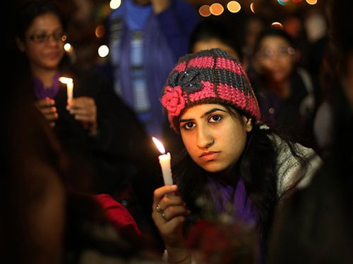 Bạn trai nữ sinh bị hiếp tập thể lần đầu lên tiếng