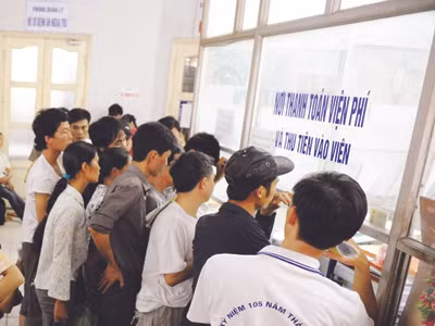 Bất cập áp viện phí mới