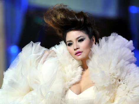 "Mây"bay tới Đẹp Fashion show 9
