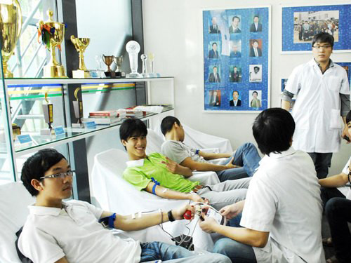 Hơn 500 hồ sơ tham gia Giải thưởng Chim Én 2013