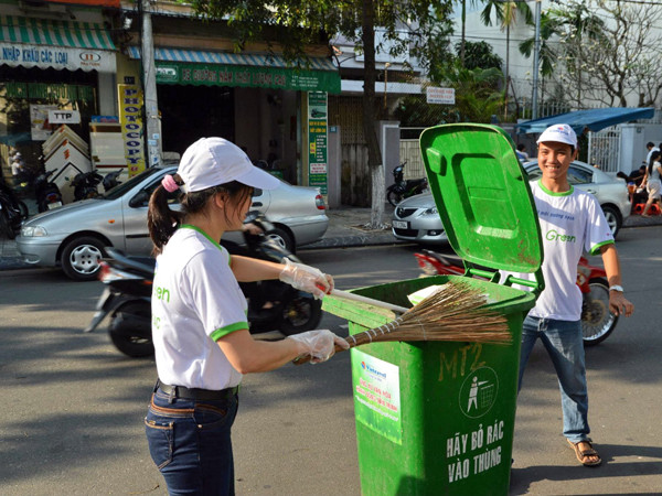 Ra quân 'Vì môi trường du lịch Xanh và Sạch'