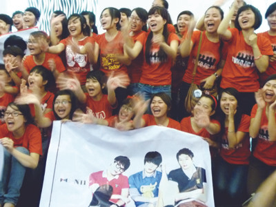 Bạn trẻ tham dự tuần lễ JYJ tại Hà Nội Ảnh: BHD cung cấp