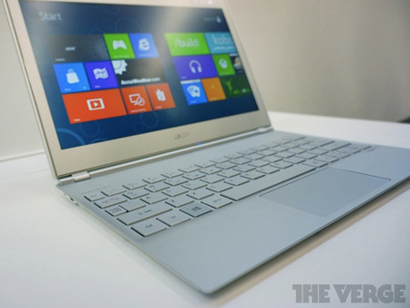 Acer trình diễn ultrabook cảm ứng đầu tiên