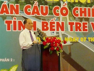 Phó Thủ tướng Nguyễn Sinh Hùng tại lễ khởi công	Ảnh: Trường Ca