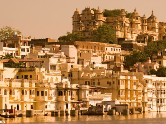 Bé gái 6 tuổi bị cưỡng hiếp ở làng Keshavpura, Rajasthan, Ấn Độ