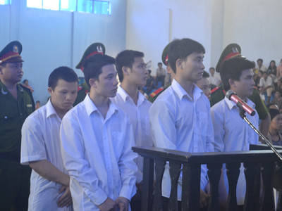 Chém chết người để cướp 300.00 đồng