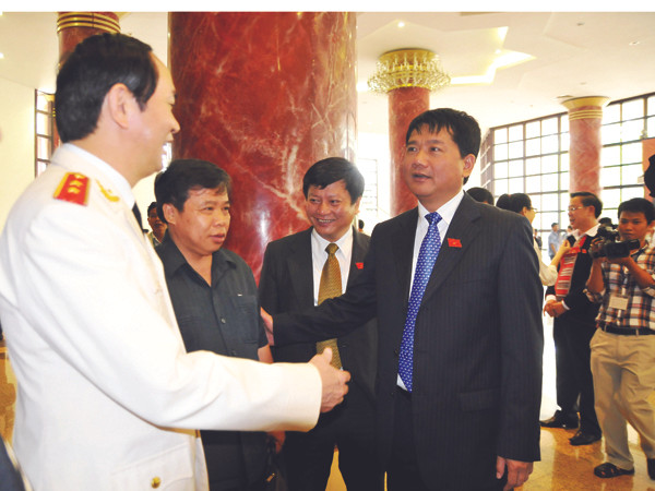 Bộ trưởng GTVT: Cán bộ chơi golf sẽ bị phạt