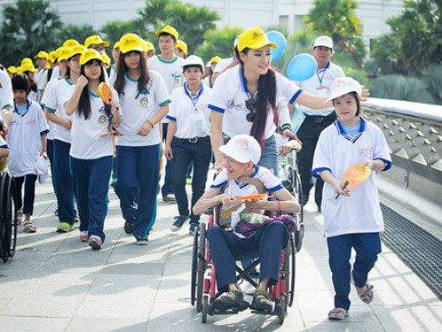 Trần Thị Quỳnh: ‘Tôi khóc hết nước mắt sau sự cố sai tên nước’