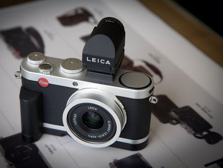 Năm máy ảnh compact cảm biến ‘hàng hiệu’ tại VN