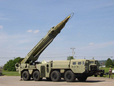 Quả tên lửa Scud đầu tiên bắn vào quân nổi dậy