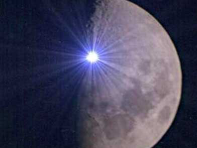 Kế hoạch phá hủy mặt trăng của NASA