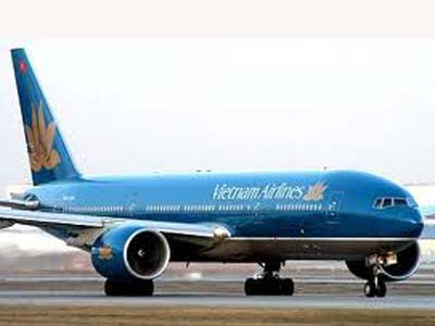 Hoãn hơn 50 chuyến bay vì sương mù