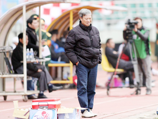 HLV tuyển Việt Nam: Dài hạn, không kiêm nhiệm