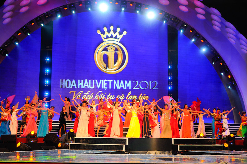 Giao lưu trực tuyến với Hoa hậu, Á hậu Việt Nam