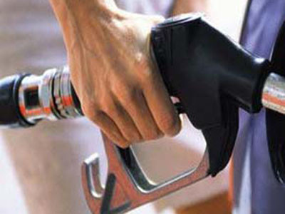 Bộ Tài chính đang tính toán về giá điện, xăng dầu