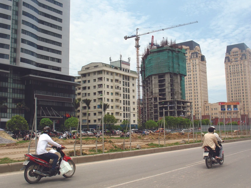 Bất động sản khó khăn đến cuối năm