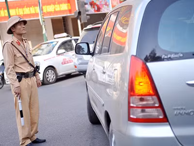 Thủ tướng yêu cầu tính cơ chế chi bồi dưỡng cho CSGT