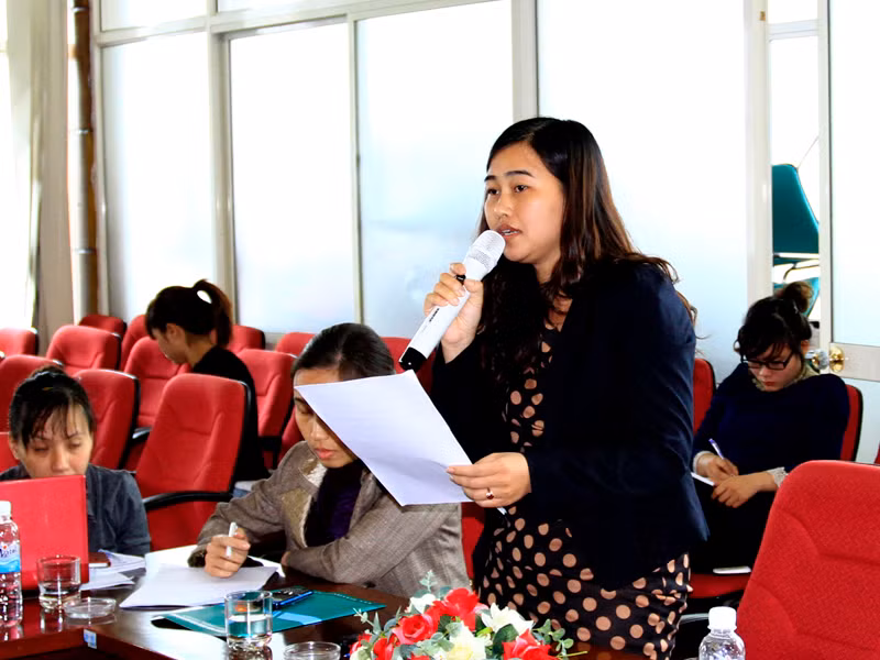 Văn nghệ sĩ, nhà báo trẻ góp ý sửa đổi hiến pháp