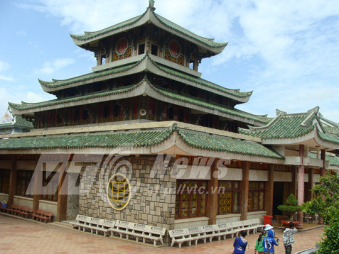 Bí ẩn tượng Bà Chúa Xứ: Tượng đàn ông hay đàn bà?