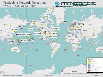 Hầu hết trạm quan trắc hạt nhân phóng xạ ở Bán cầu Bắc (các ô hình tròn) đều phát hiện thấy hạt nhân phóng xạ rò rỉ từ các lò phản ứng hạt nhân của nhà máy điện hạt nhân Fukushima I	Nguồn: CTBTO