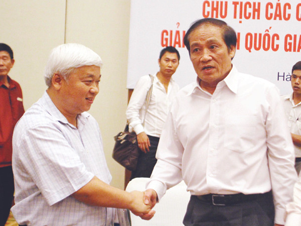 Bước ngoặt mới của bóng đá Việt