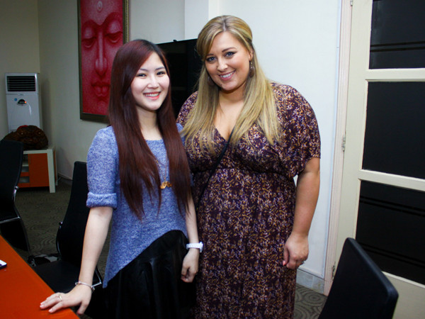 Quán quân The Voice Anh 'nuốt chửng' Hương Tràm